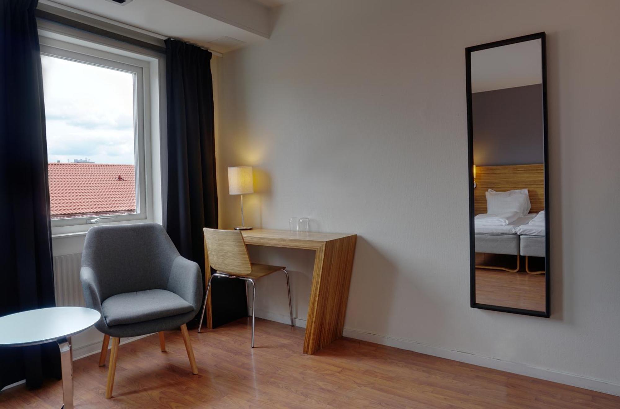 Comfort Hotel Joenkoeping Bagian luar foto