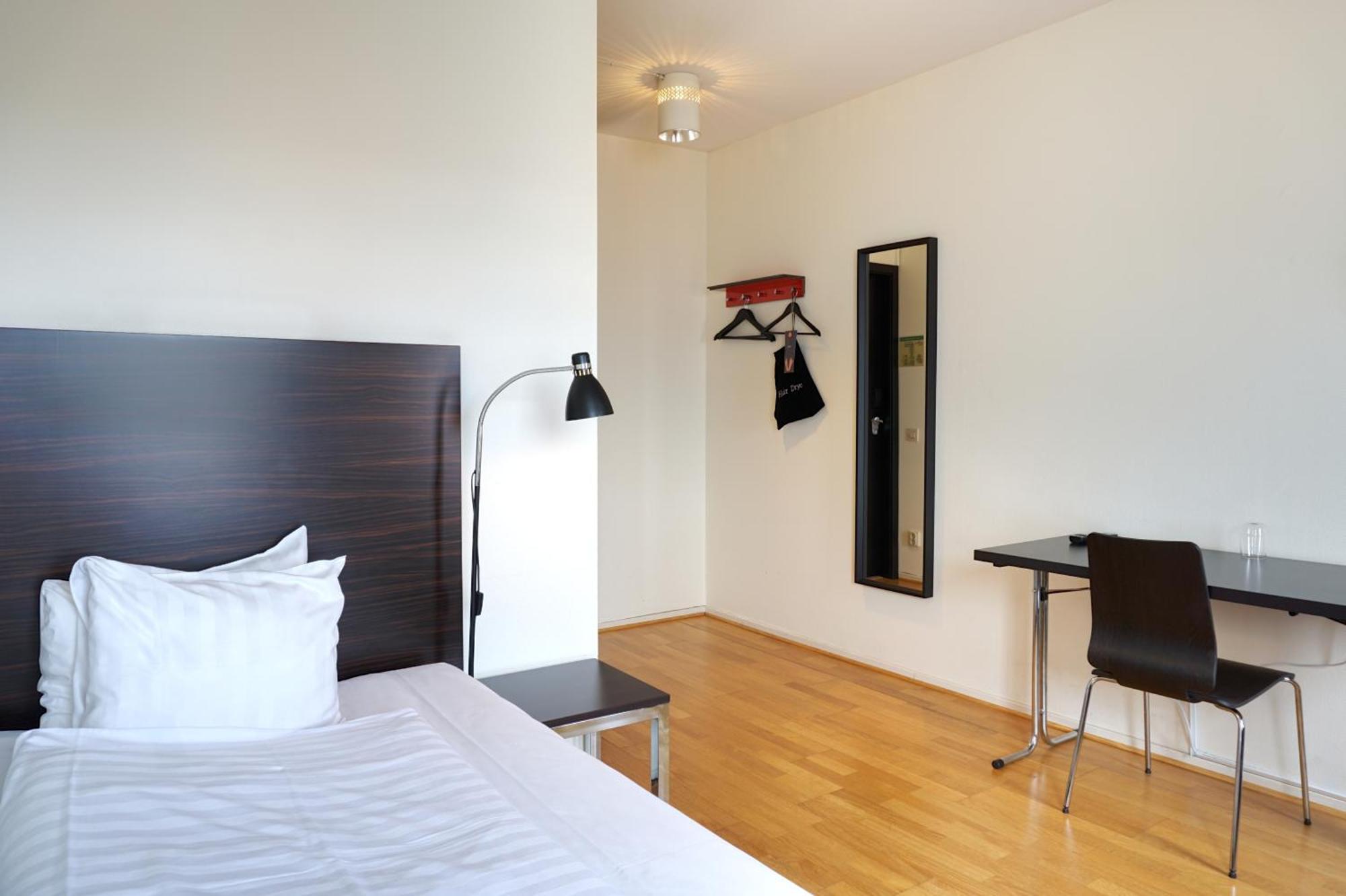 Comfort Hotel Joenkoeping Bagian luar foto