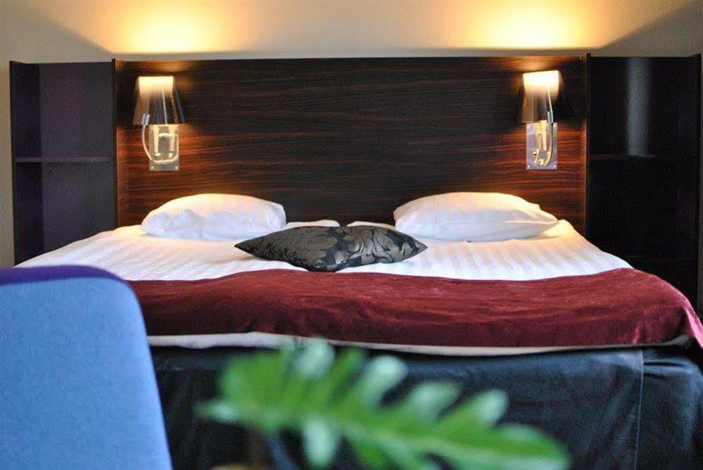 Comfort Hotel Joenkoeping Bagian luar foto
