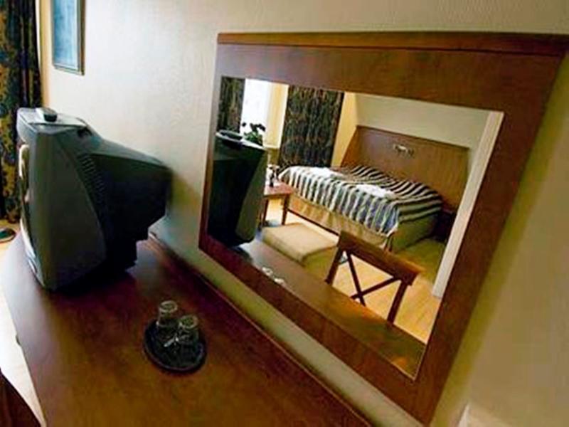 Comfort Hotel Joenkoeping Bagian luar foto